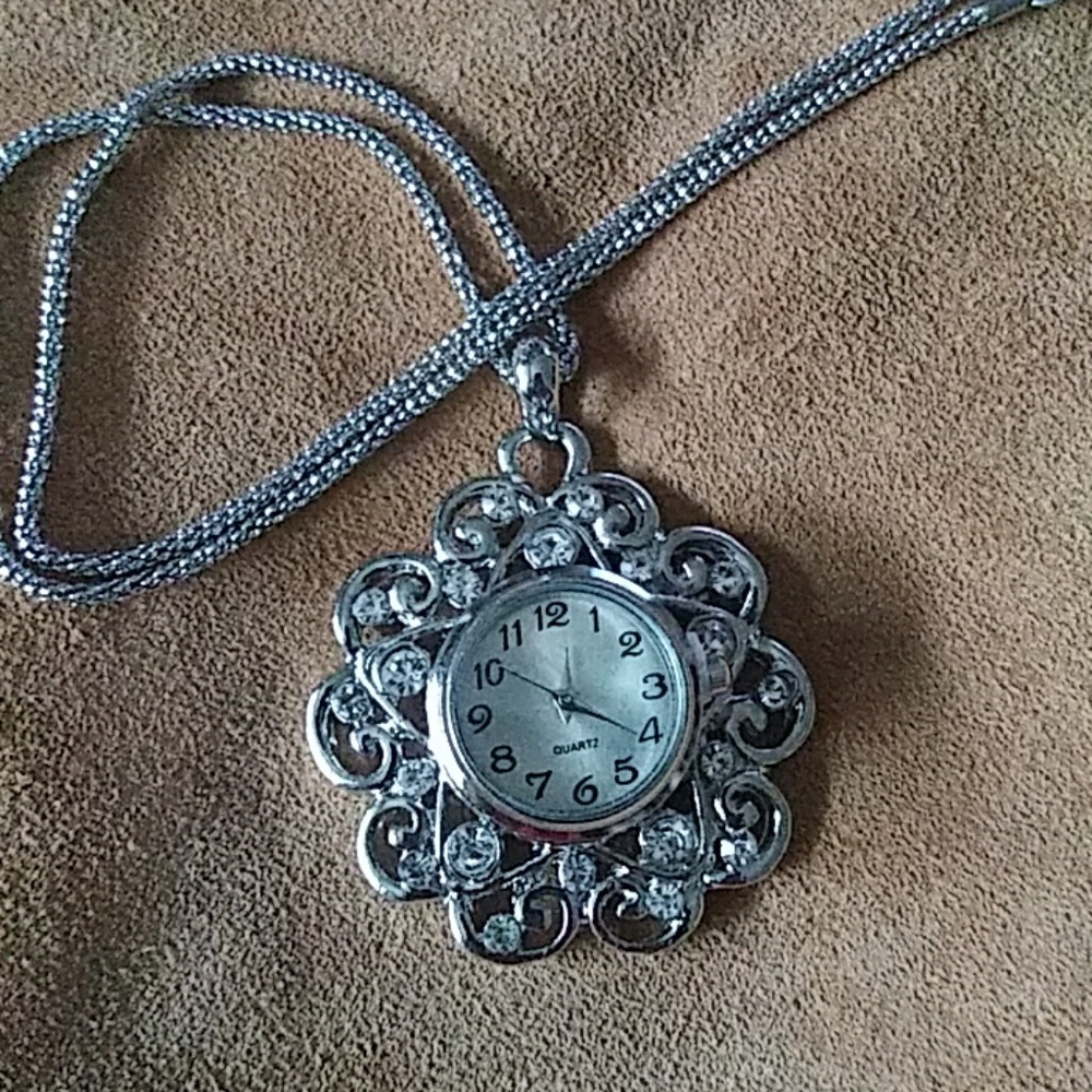 GingerSnap Pendant w/Watch